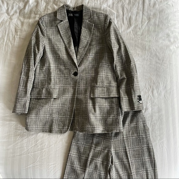 Zara Women’s Plaid Blazer and Pant suit set - Picture 2 of 5